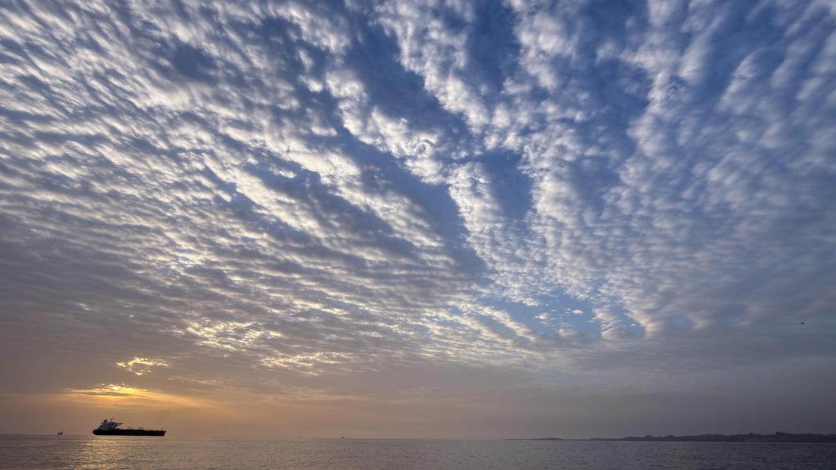Explosions heard in Iran’s Qeshm island due to disposal of enemy ammunition