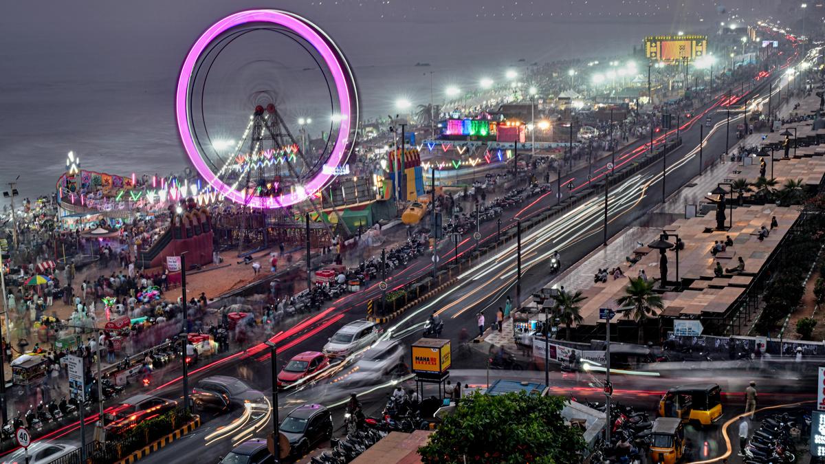 The story and science behind Ferris wheels