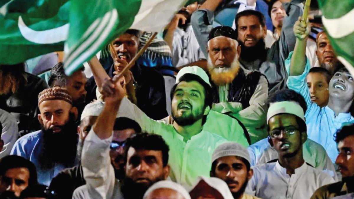 Pakistan: Army, religion, and the enemy to the east