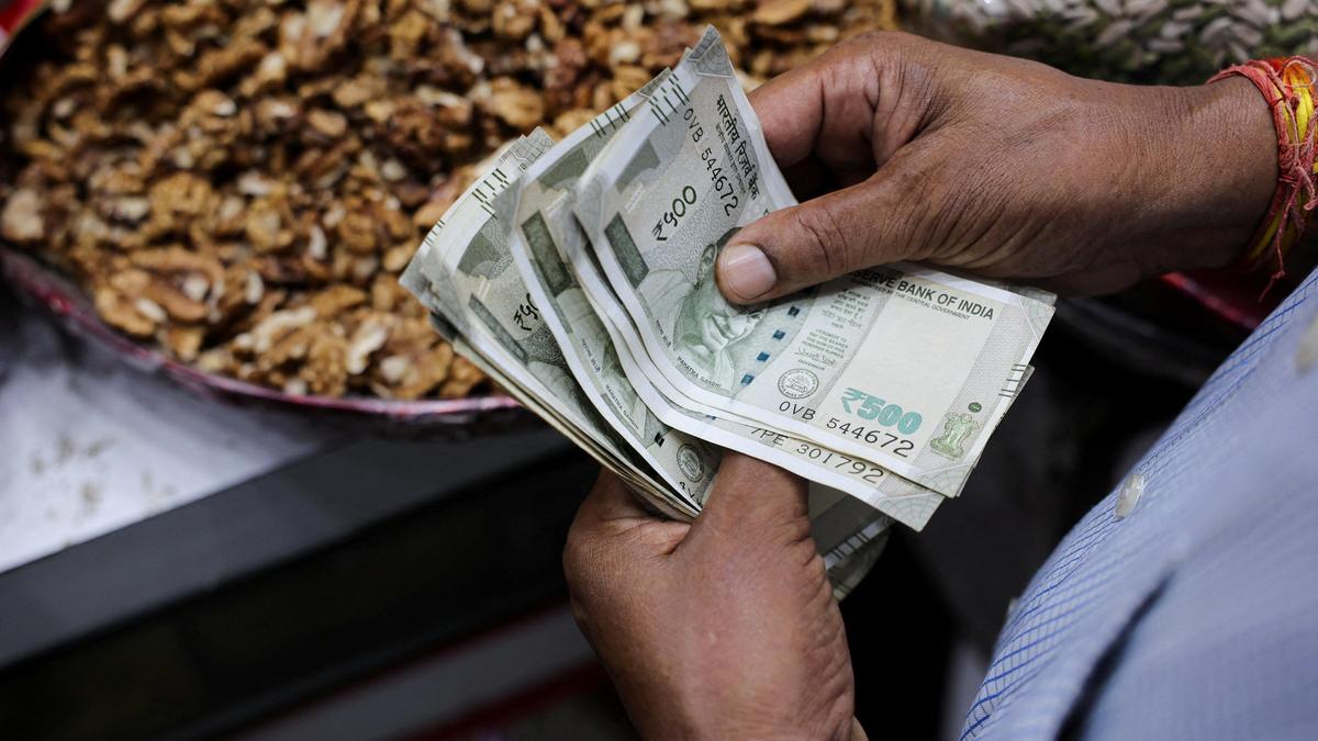 Amid global uncertainties, parliamentary panel to study evolving economic conditions in India