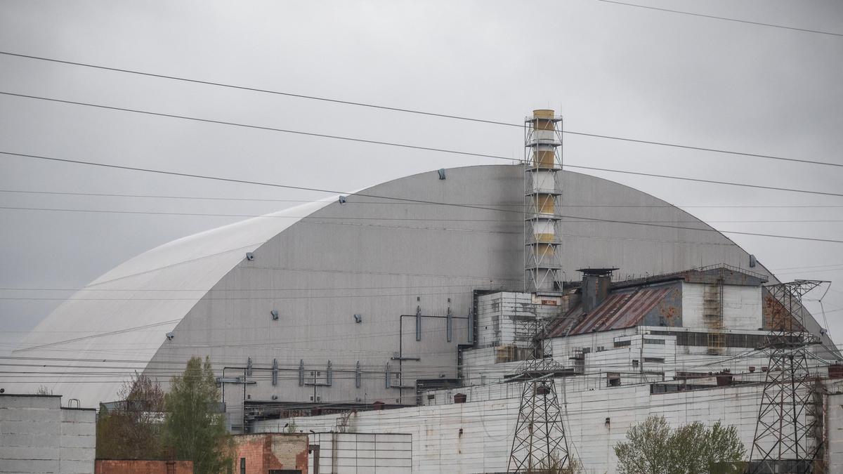 Russian drone hit nuclear-fuel storage facility near Chornobyl, says Ukraine