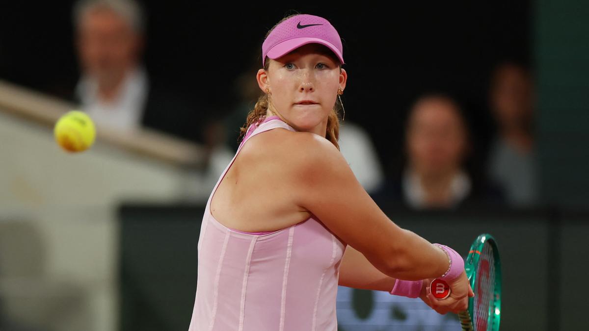 Tennis player Andreeva rips through Cirstea for return to Roland Garros semi-finals