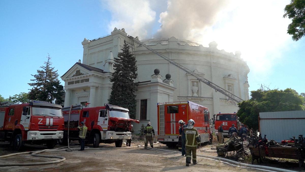 Ukraine launches long-range strikes on military, energy sites in Russia