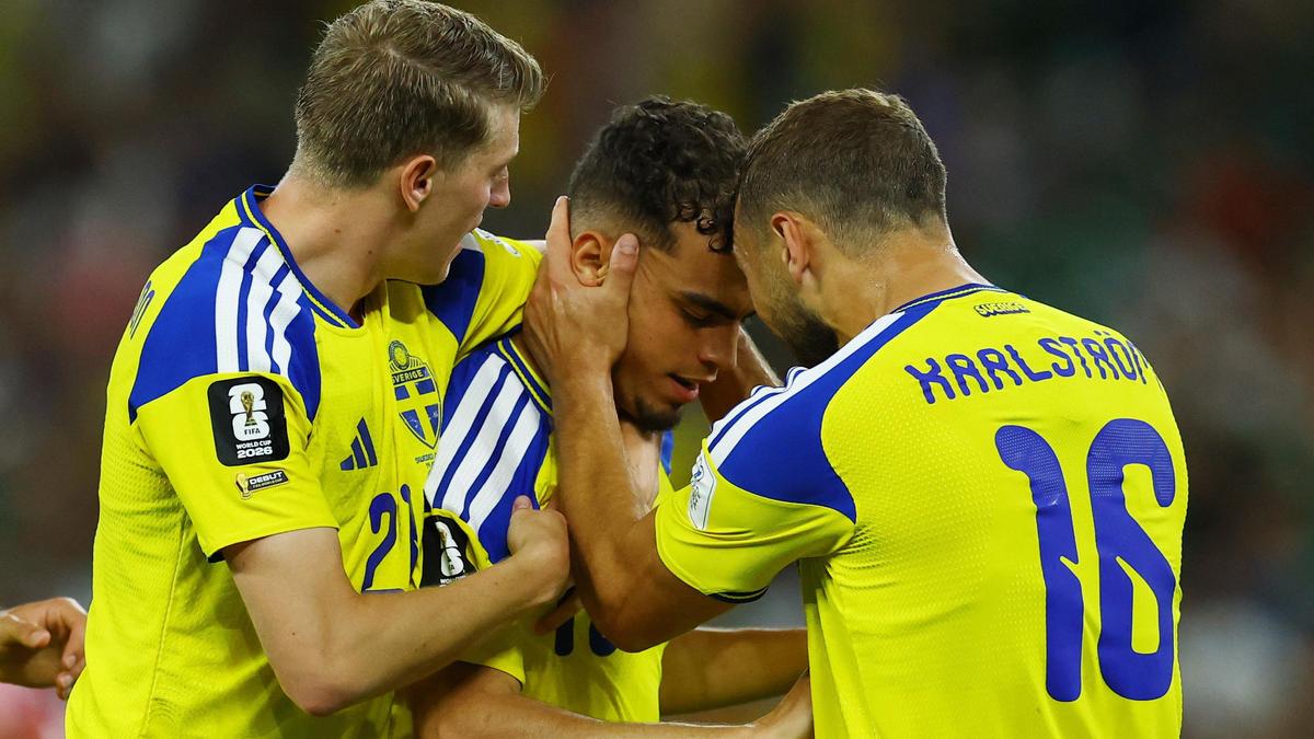 FIFA World Cup: Sweden’s Yasin Ayari shows respect for father’s native country after goal vs. Tunisia