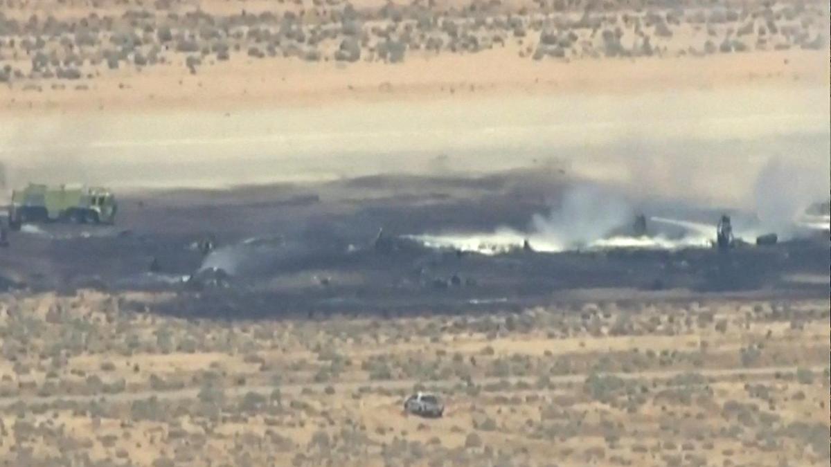 8 presumed dead after B-52 bomber crashes at U.S. Air Force base in California