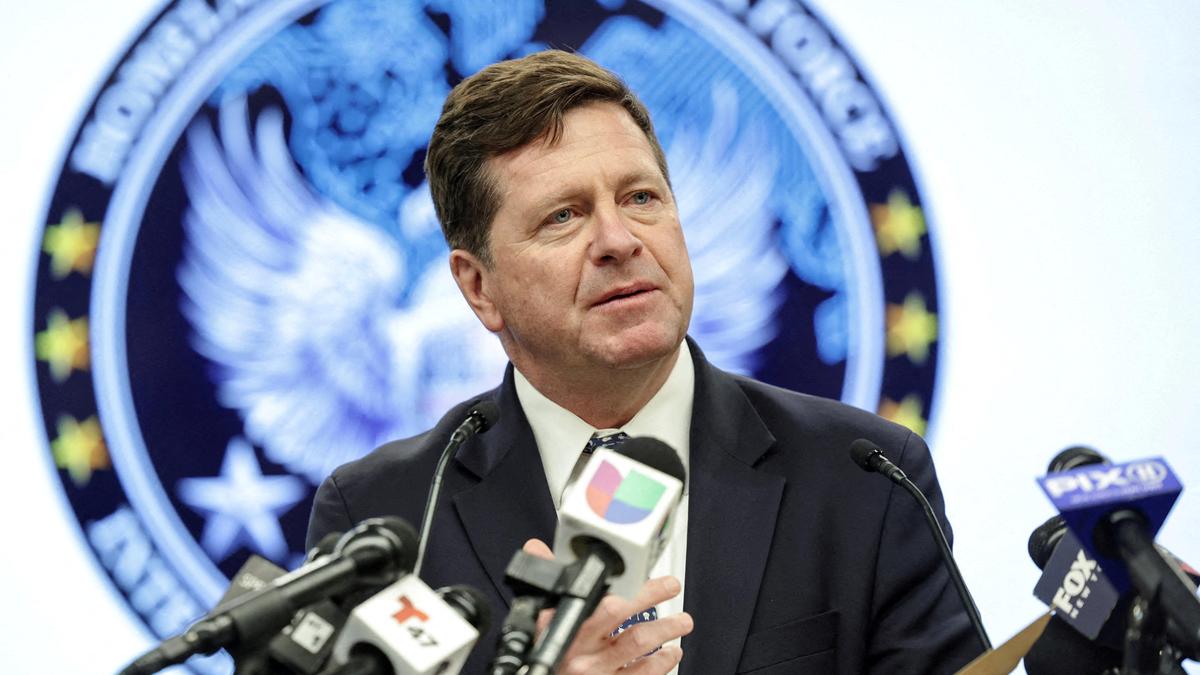 Trump delays Clayton’s pick for DNI to try to push Congress on voter ID Bill
