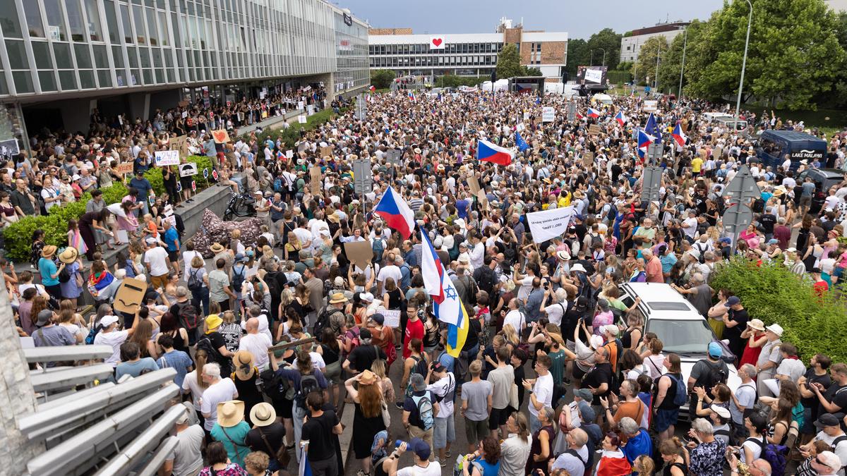 Thousands of Czechs rally against government plan to overhaul funding of public broadcasters