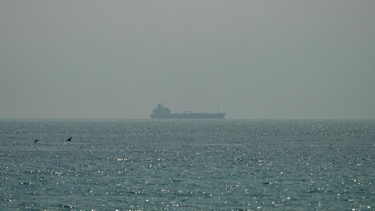 West Asia war LIVE: U.S. and Iran trade strikes, putting new strain on ceasefire