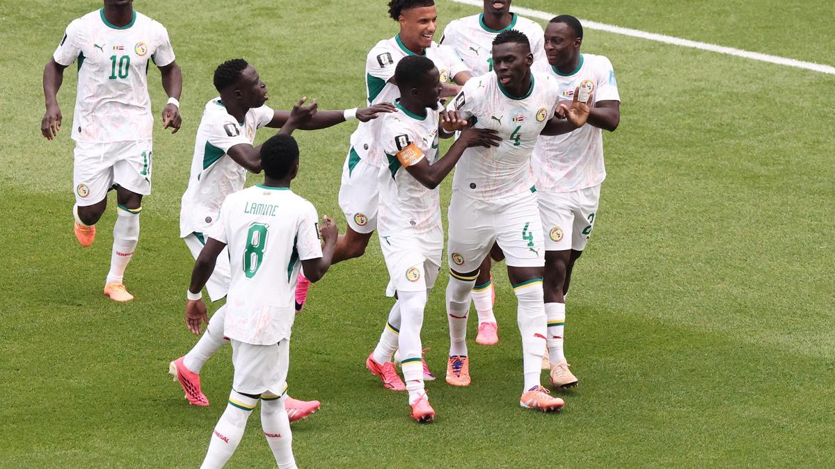FIFA World Cup: Senegal rout 10-man Iraq to stay in World Cup hunt