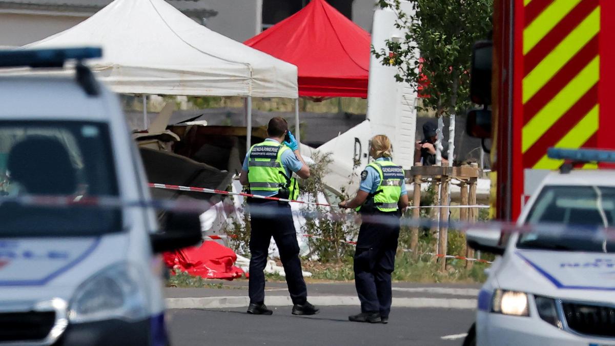 Civilian plane crash kills 11 in France: local authorities
