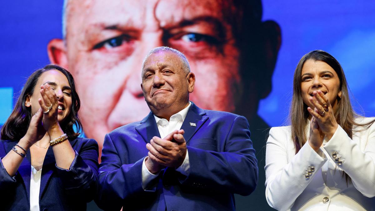 Israel ex-Army chief launches election campaign in bid to unseat Netanyahu