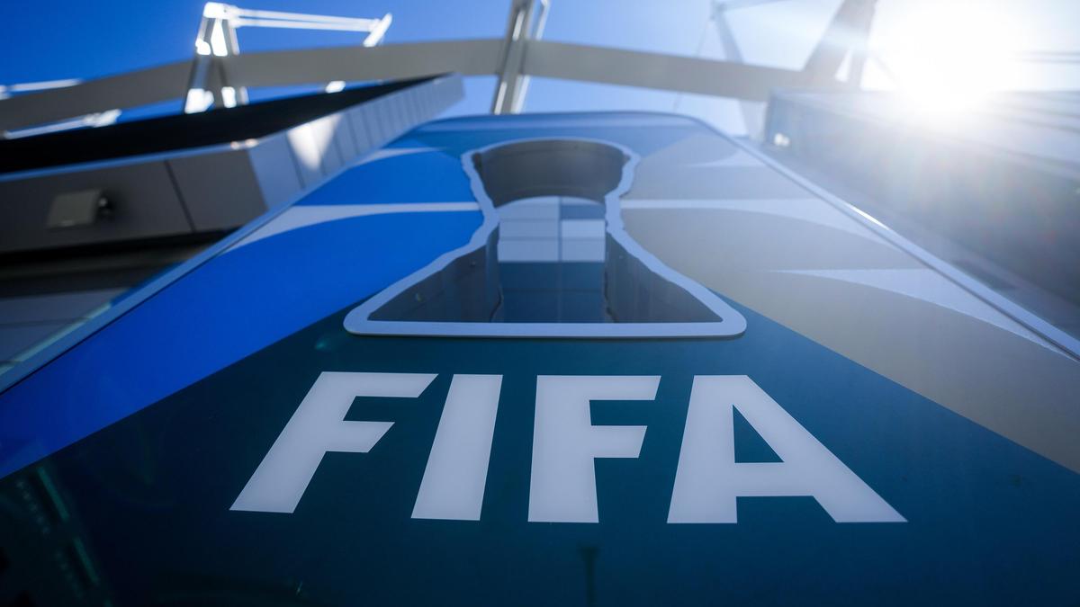 FIFA prohibits fans from bringing refillable water bottles into World Cup stadiums