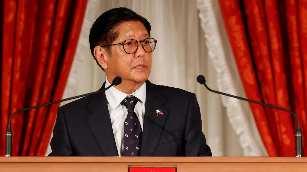 Philippine President Ferdinand Marcos urges senators to end boycott