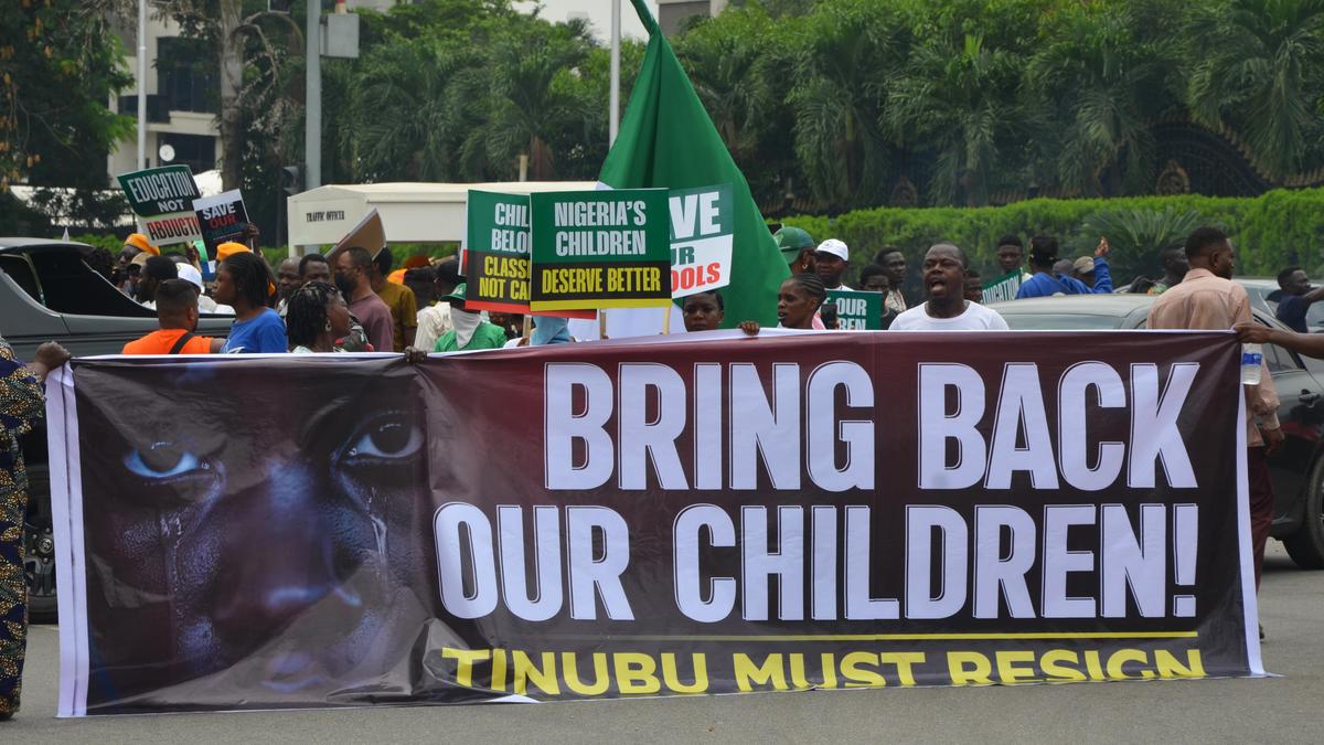 Gunmen kidnap seven students from school in northwestern Nigeria