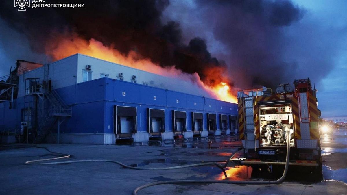 Russian strikes kill 7 in Ukraine, destroy children’s food plant