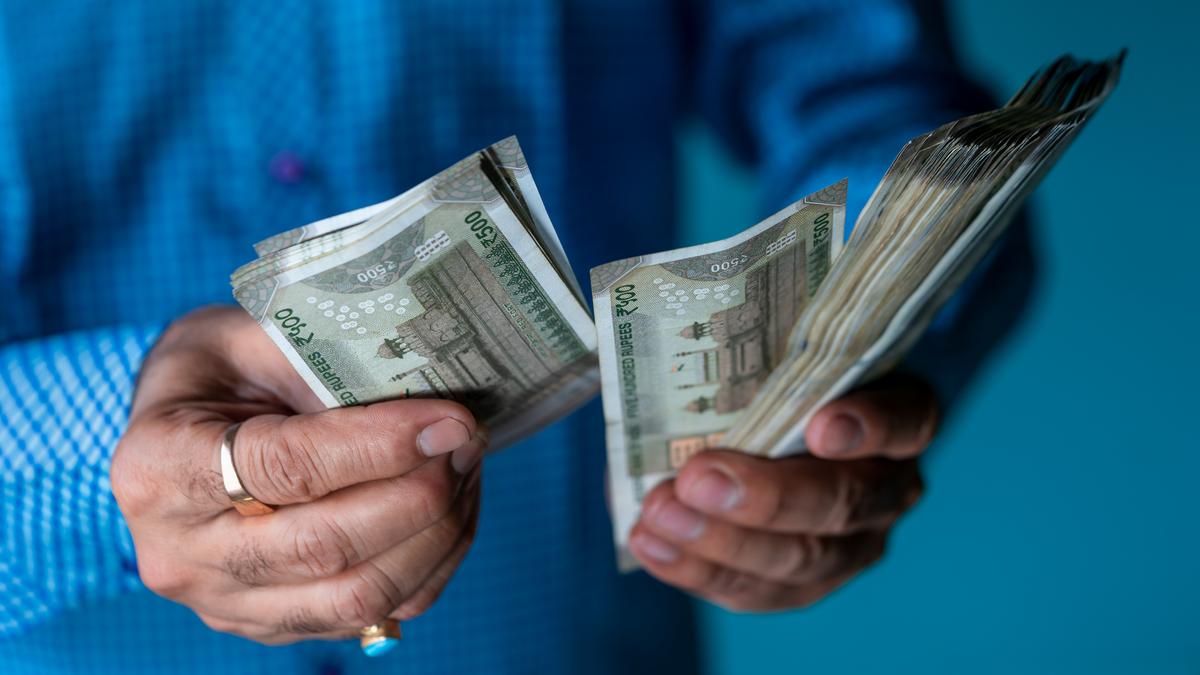 Government exempts capital gains tax on FPI investment in G-Secs