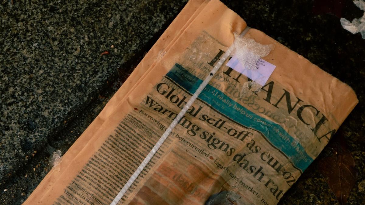 Why does wet paper tear so easily?
