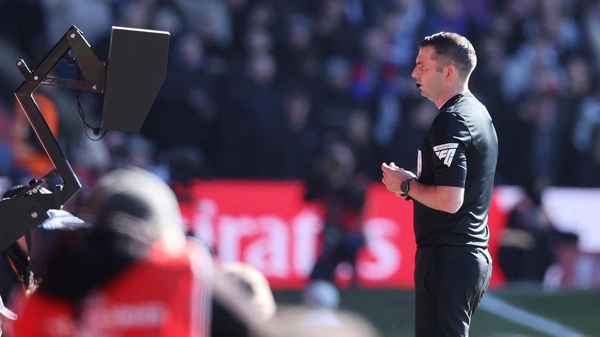 Why is VAR controversial?