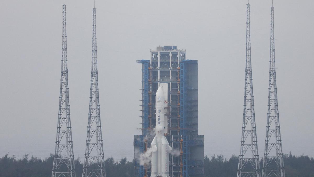 China successfully tests sea-based rocket booster recovery system