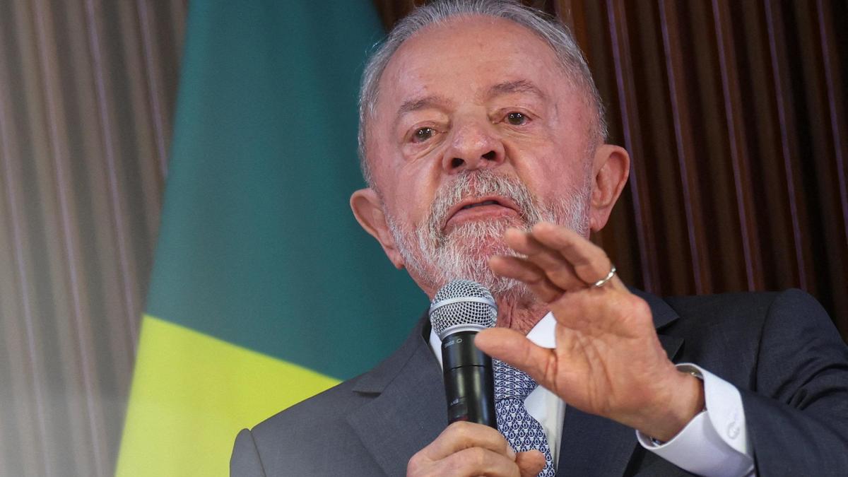 Brazil’s Lula blasts Flavio Bolsonaro for requesting U.S. tariff delay