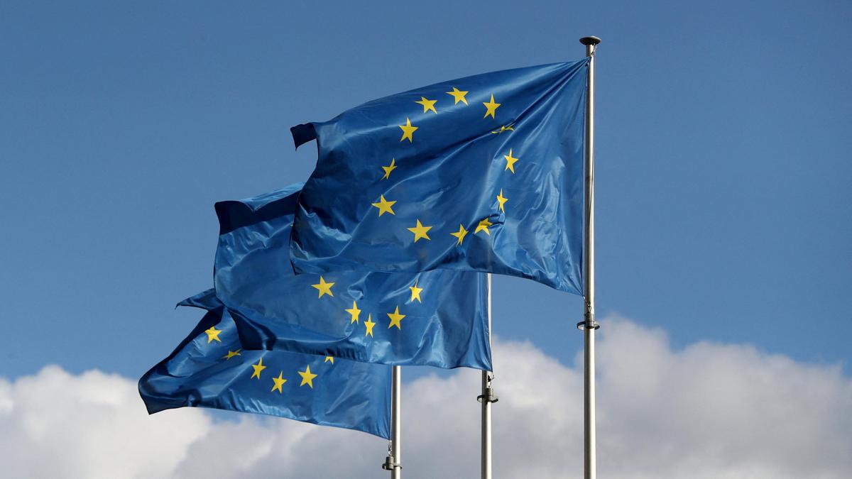 European Union Aviation Agency tells operators to avoid Iran, Iraq airspace until August 31