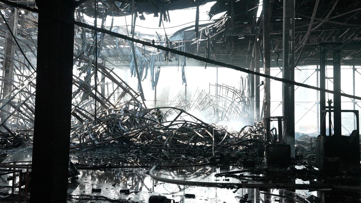 Russia, Ukraine exchange deadly strikes after massive Kyiv attack