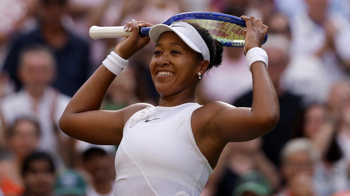 Osaka finally gets going on the hallowed grass