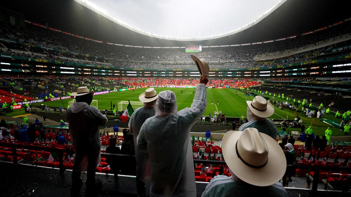 Mexico vs England, FIFA World Cup Round of 16 LIVE updates: Match delayed by an hour due to storm
