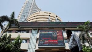 Nifty, Sensex end mixed amid geopolitical uncertainty
