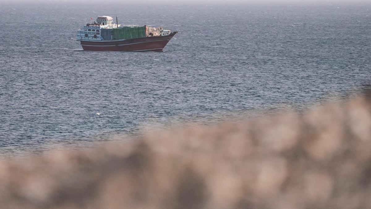 Oman presents Iran with Gulf-backed plan for voluntary fees to use Hormuz
