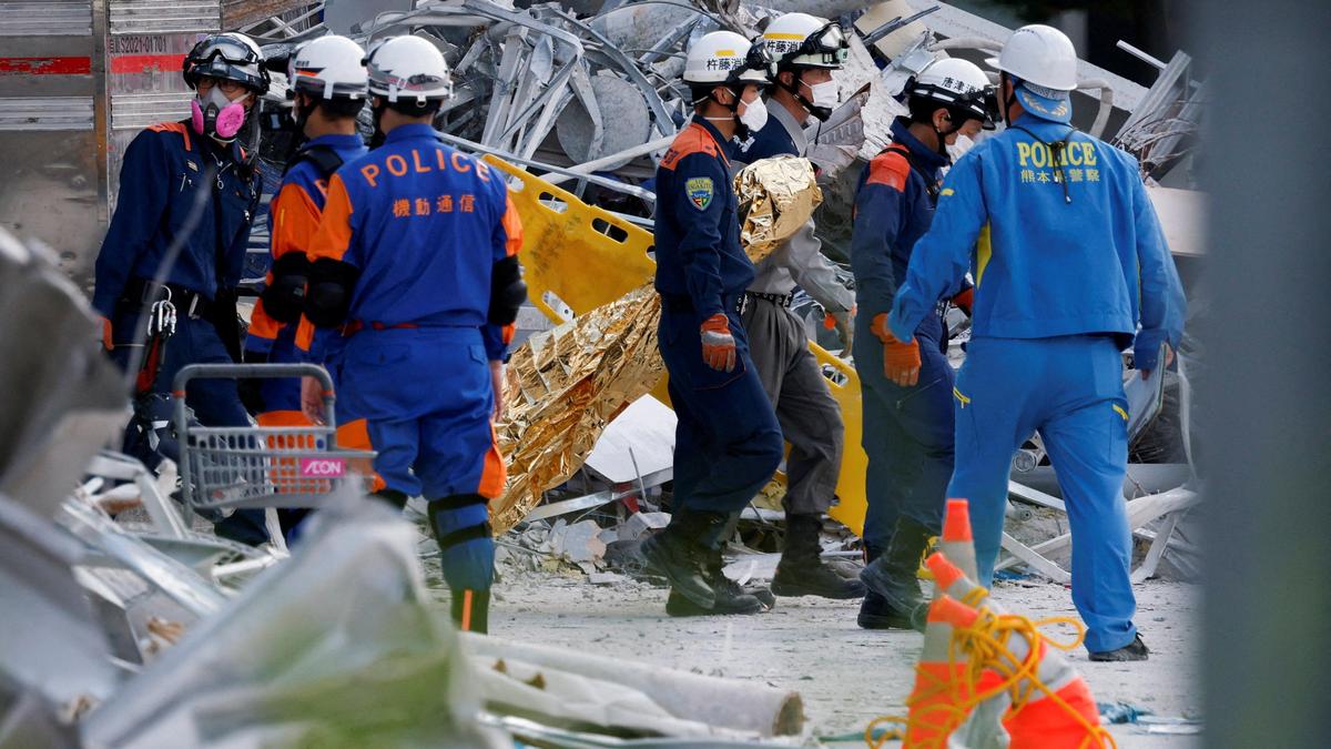 Japan quake toll hits 28 as survivors struggle in heat