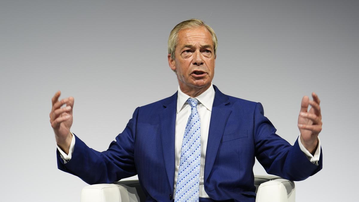 U.K.’s Farage referred to standards watchdog after new report of undeclared benefits
