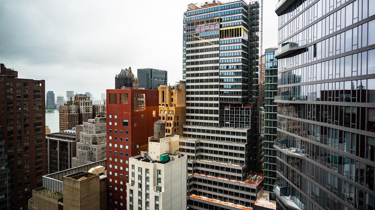 Indian UN Mission building evacuated as nearby NYC high-rise buckles, faces risk of collapse