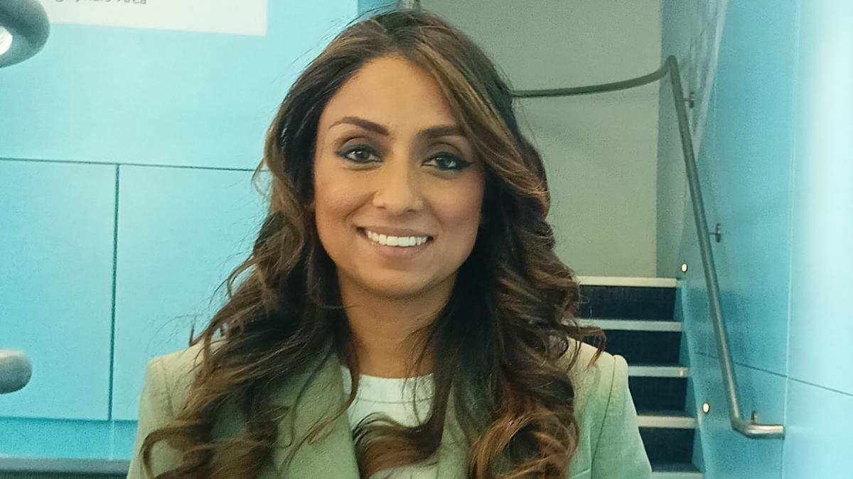Being able to talk cricket with Warne was great: Isa Guha