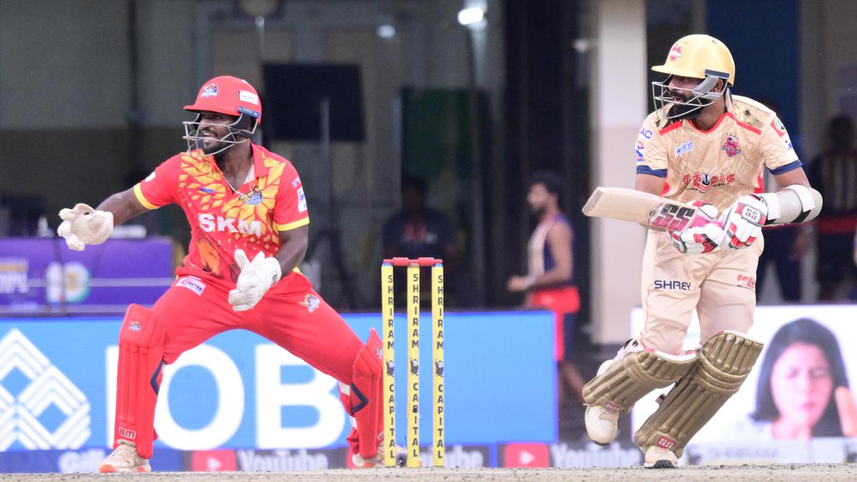 Jagadeesan sizzles as Super Gillies revive TNPL campaign