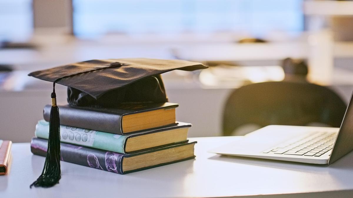 Why has the U.K. paused three Chevening fellowships? | Explained