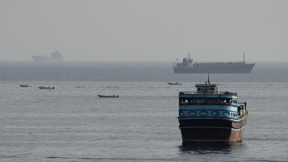 Gulf shipping traffic down after Houthis say they attacked Saudi tanker