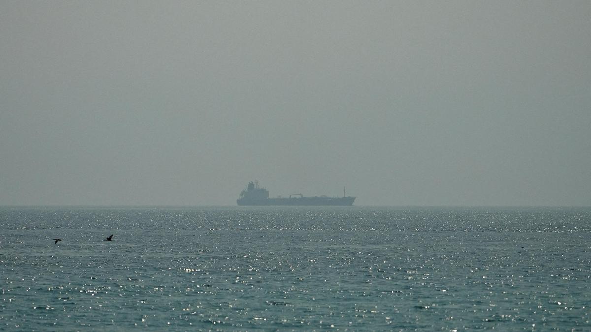 At least three Indian oil companies plan to avoid ships on Iran’s new blacklist: report