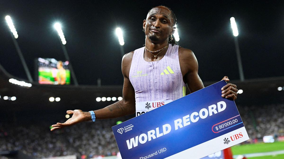 Diamond League: Dos Santos and Russell make their entry into the history books