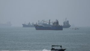 U.S. forces strike Iranian rocket launchers on the Strait of Hormuz in first military action in weeks