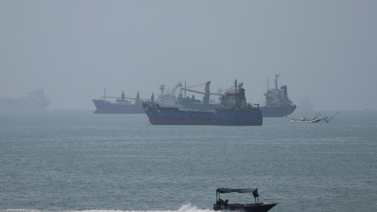 U.S. forces strike Iranian rocket launchers on the Strait of Hormuz in first military action in weeks