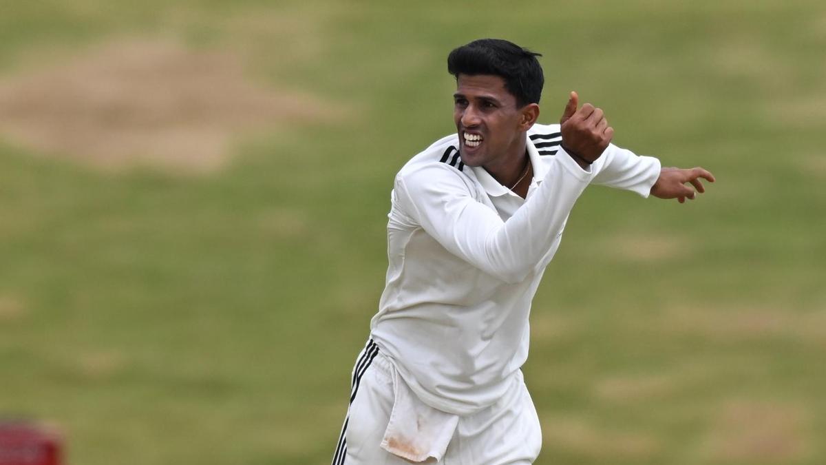 Deshpande, Kotian put West Zone in control