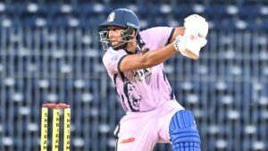 Shahrukh Khan powers Kovai Kings to crucial win
