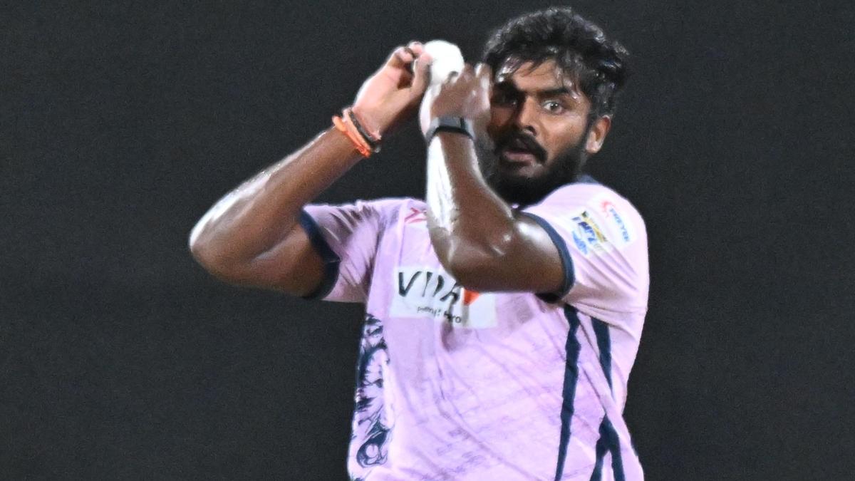Lokeshwar and Deeban sizzle as Kovai Kings storm into the final