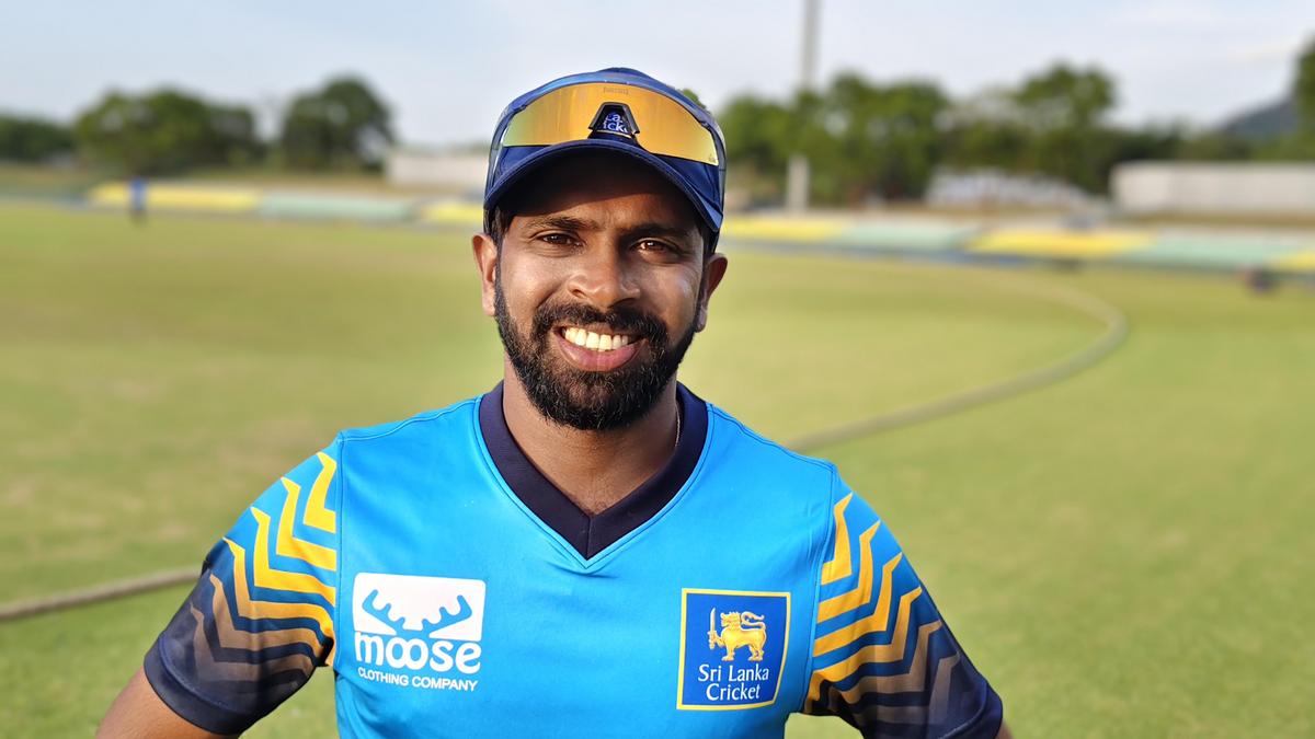 Dickwella returns to Sri Lanka Test squad; offspinner Nuwantha gets maiden call-up