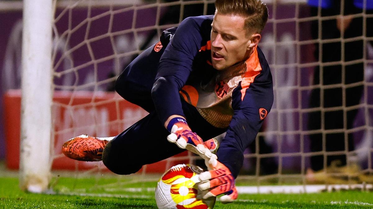 Germany goalkeeper Ter Stegen joins Ajax on loan from Barcelona aiming to catch Klopp’s eye