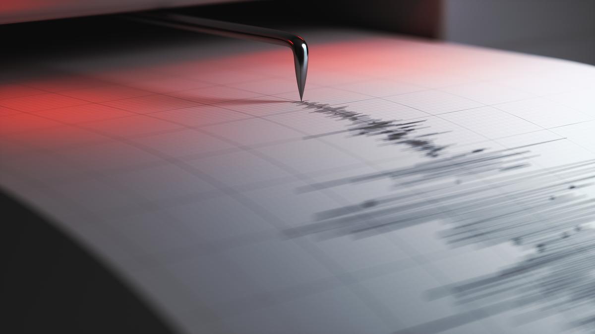 Strong 7.7-magnitude quake strikes off Indonesia: USGS
