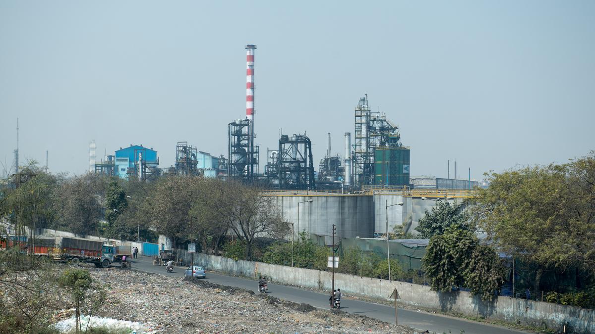 Government sets LPG production targets for refiners; Reliance gets largest quota