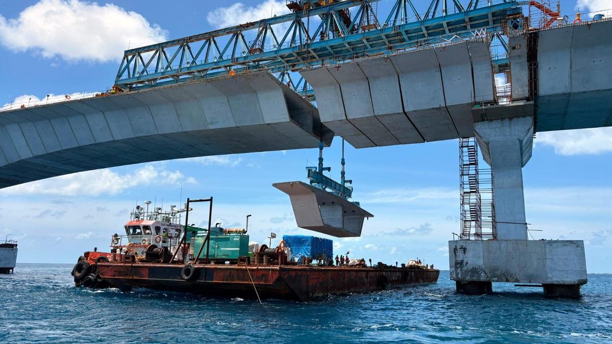 Maldives’ largest infra project advances with India’s support after final segment of Thilamale Bridge is installed