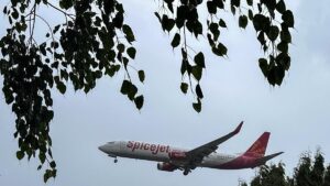 SpiceJet to add 20 aircraft in winter; fleet down to a mere 11